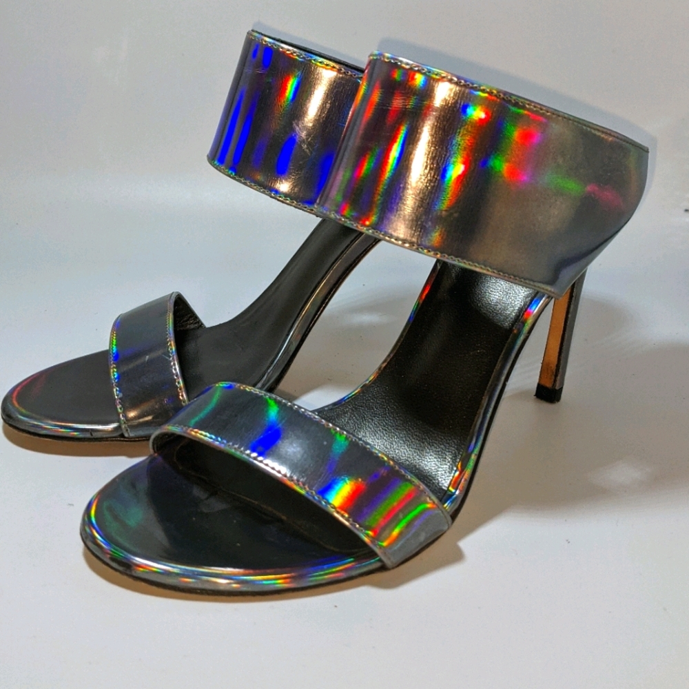 Stuart Weitzman iridescent slip-on sandals size 6m